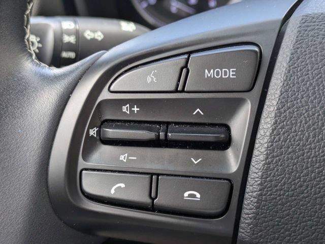 Used 2022 Hyundai Venue Limited FWD image 21