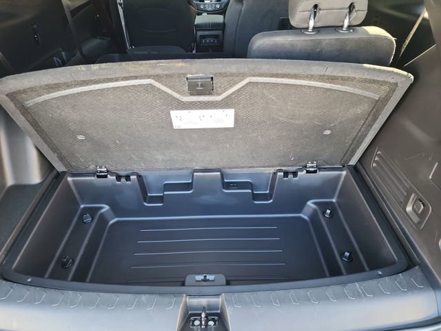 Used 2023 Chevrolet Traverse LT image 41