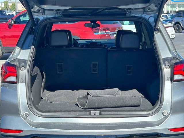 Used 2024 Chevrolet Equinox RS w/ RS Leather Package image 32