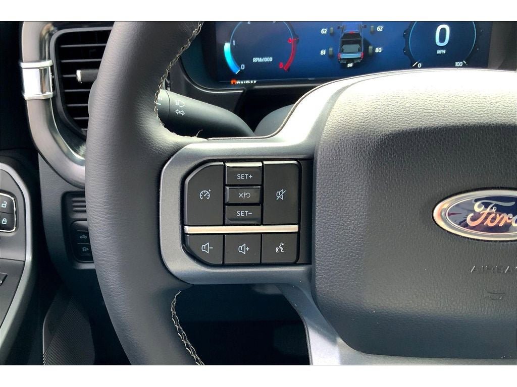 Used 2025 Ford F350 Lariat AWD/4WD image 20