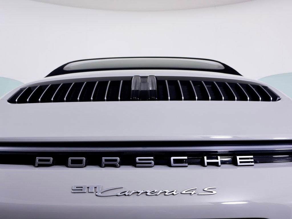 Certified 2022 Porsche 911 Carrera 4S image 17