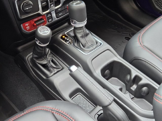 New 2026 Jeep Wrangler Unlimited Rubicon AWD/4WD image 18