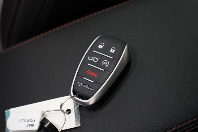 New 2025 Alfa Romeo Giulia w/ Driving Assist Package image 35