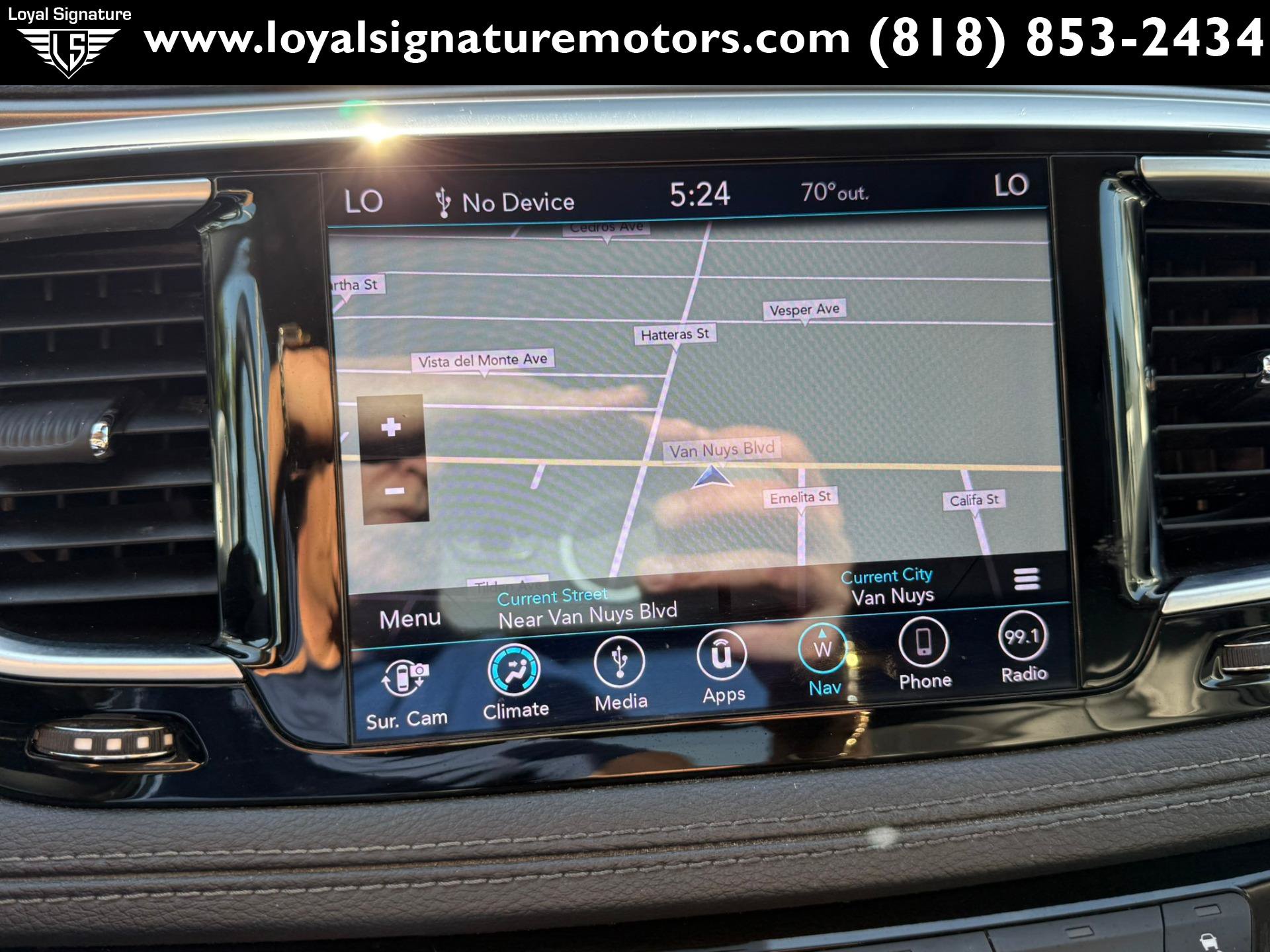 Used 2018 Chrysler Pacifica Limited w/ Advanced Safetytec Group FWD image 36