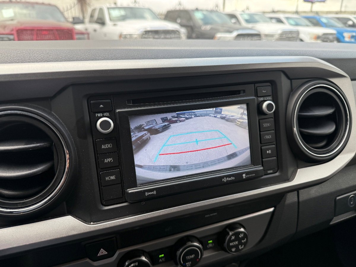 Used 2019 Toyota Tacoma SR5 RWD image 32
