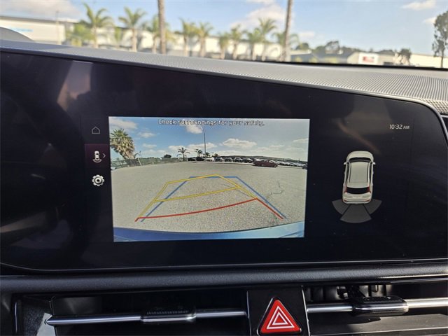 Used 2024 Kia Niro EX image 11