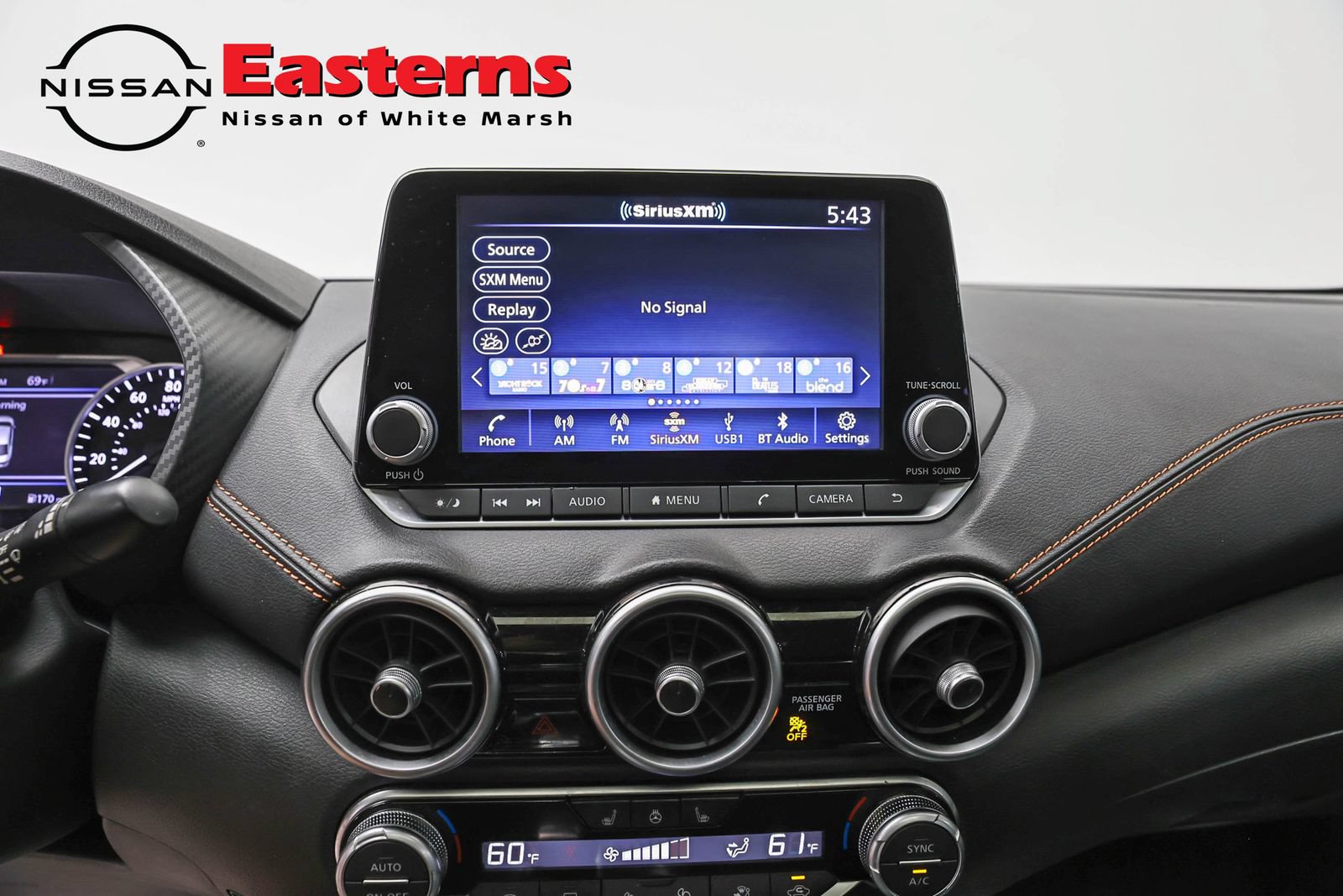 Used 2023 Nissan Sentra SR w/ SR Premium Package FWD image 12