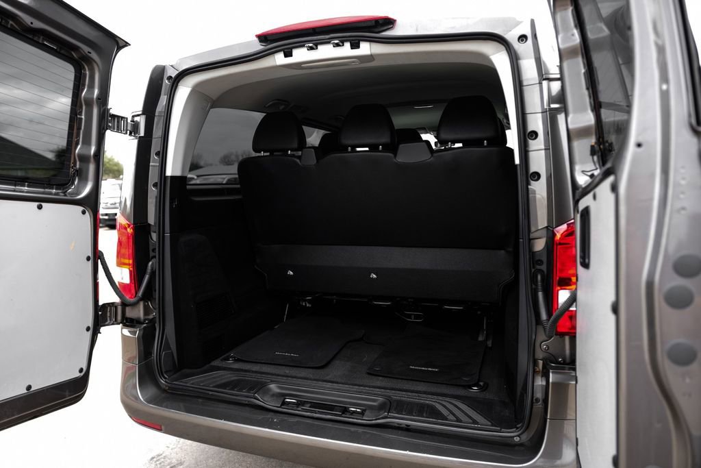 Used 2017 Mercedes-Benz Metris Passenger w/ Driver Efficiency Package image 49