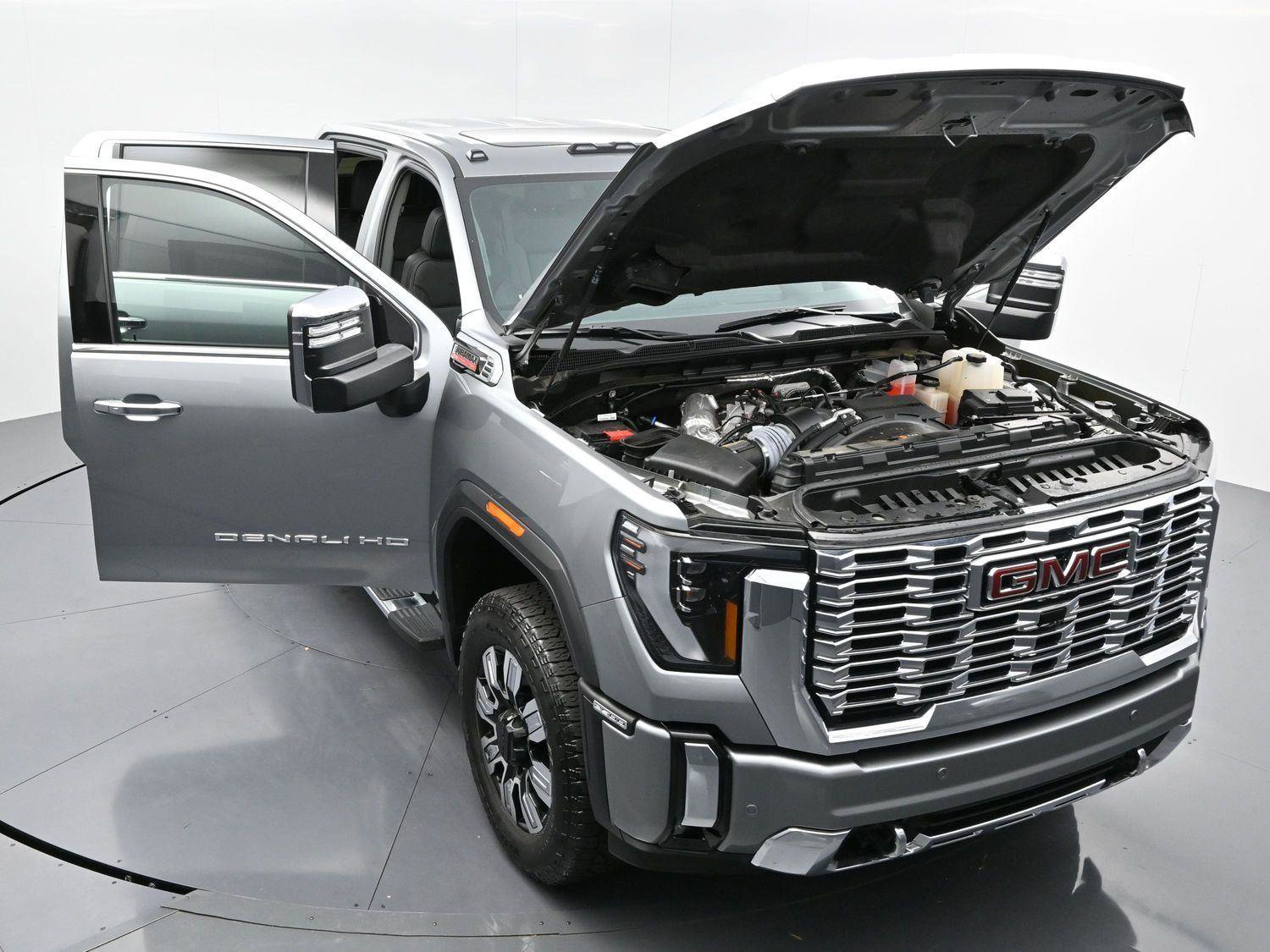 Used 2024 GMC Sierra 2500 Denali w/ Denali Reserve Package image 47