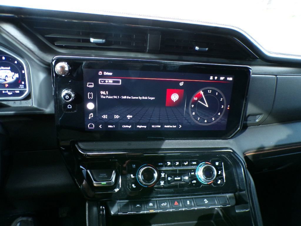 Used 2022 GMC Sierra 1500 AT4 w/ AT4 Preferred Package image 14