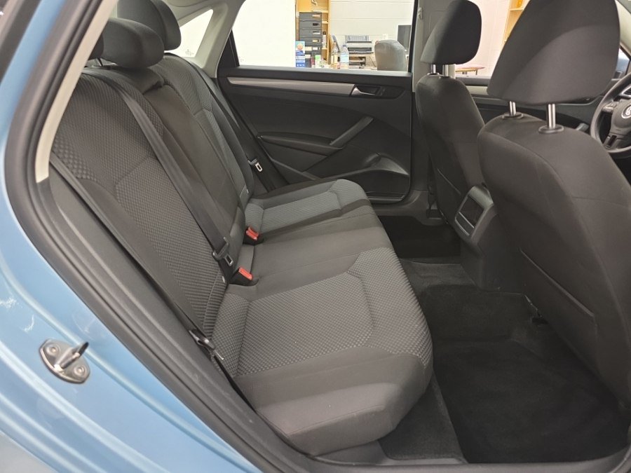Used 2013 Volkswagen Passat 2.5 S FWD image 9
