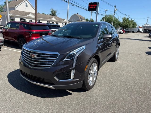 Used 2017 Cadillac XT5 Platinum w/ Driver Assist Package AWD/4WD image 2