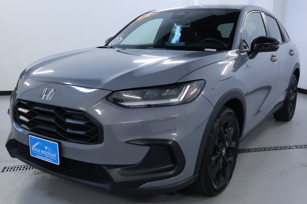 Used 2024 Honda HR-V Sport image 3