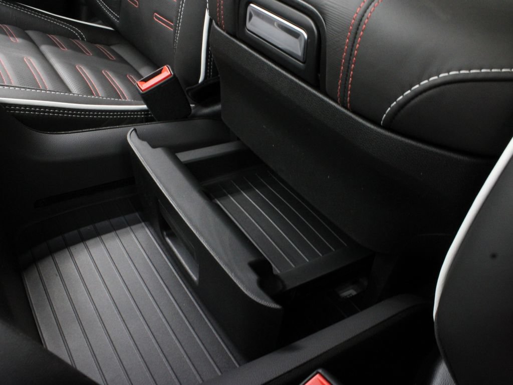 Used 2026 GMC Yukon AT4 Ultimate w/ LPO, Floor Liner Package AWD/4WD image 38