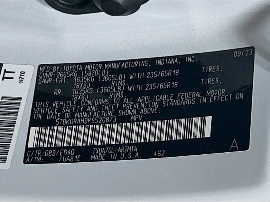 Used 2023 Toyota Highlander XLE FWD image 31