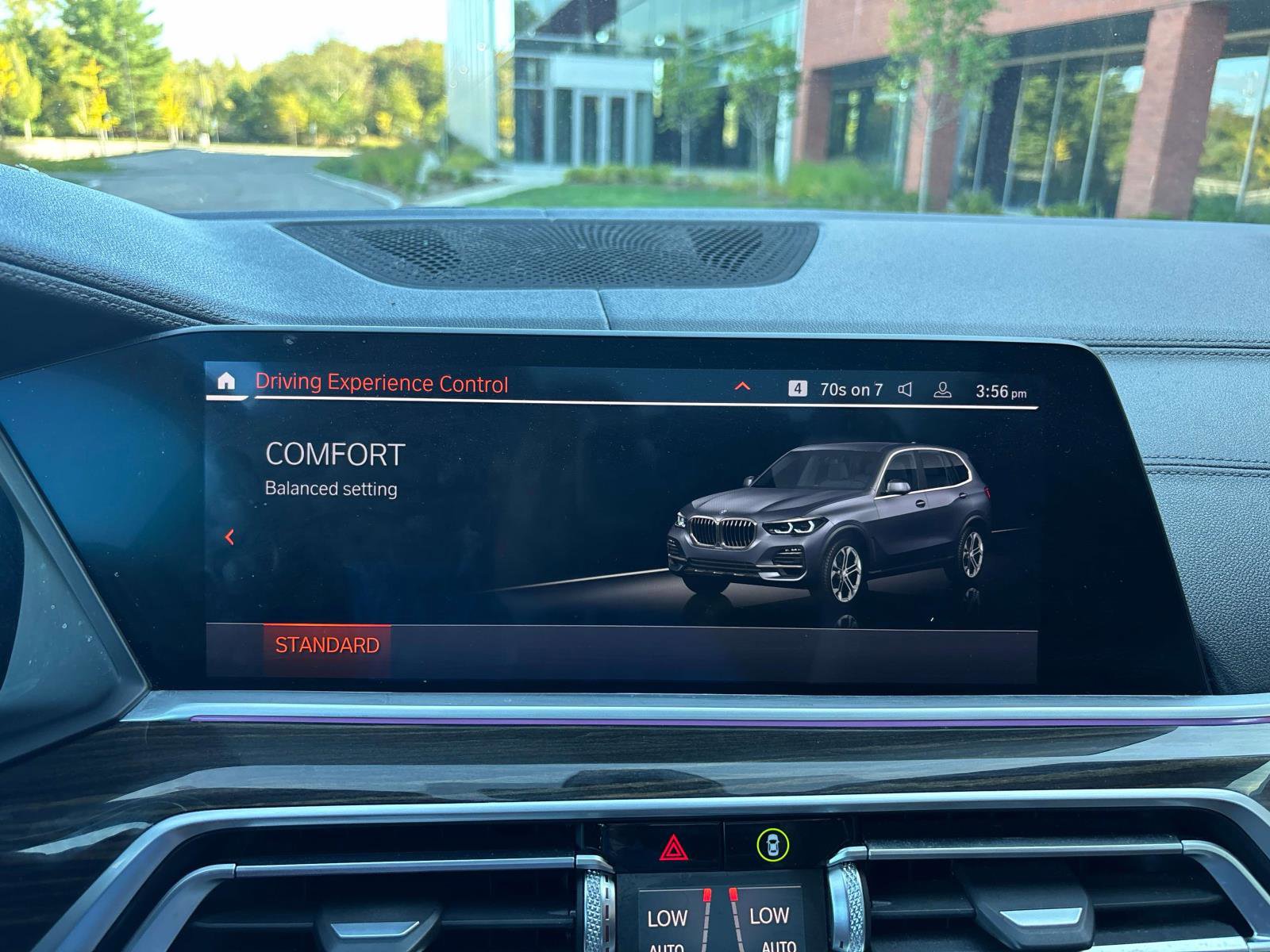 Used 2020 BMW X5 xDrive40i w/ Premium Package image 29
