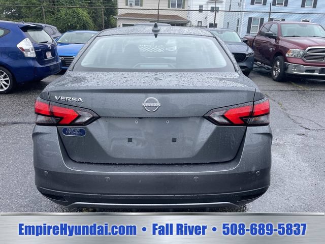 Used 2025 Nissan Versa SV w/ Trunk Package FWD image 4