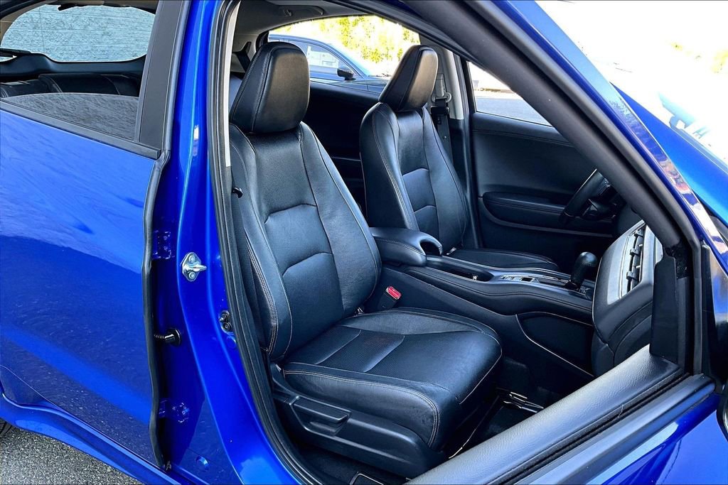 Used 2020 Honda HR-V Touring image 6