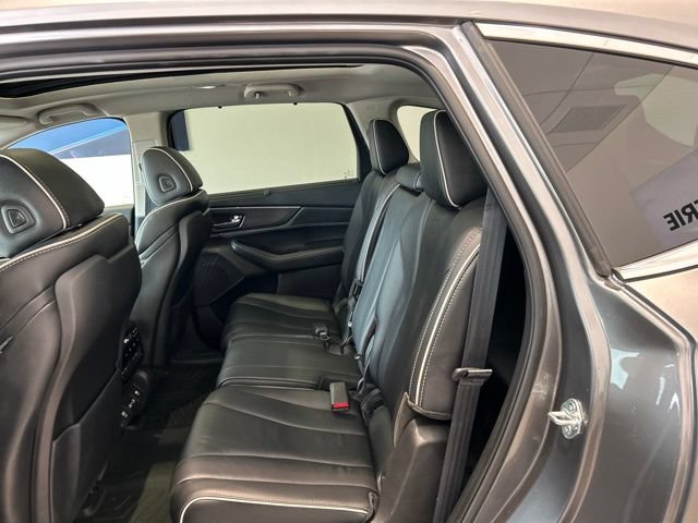 Used 2024 Acura MDX SH-AWD w/ Advance Package image 17