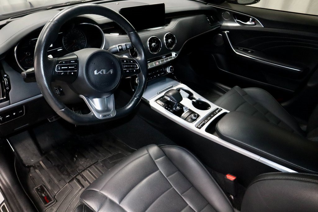 Used 2023 Kia Stinger GT2 image 27