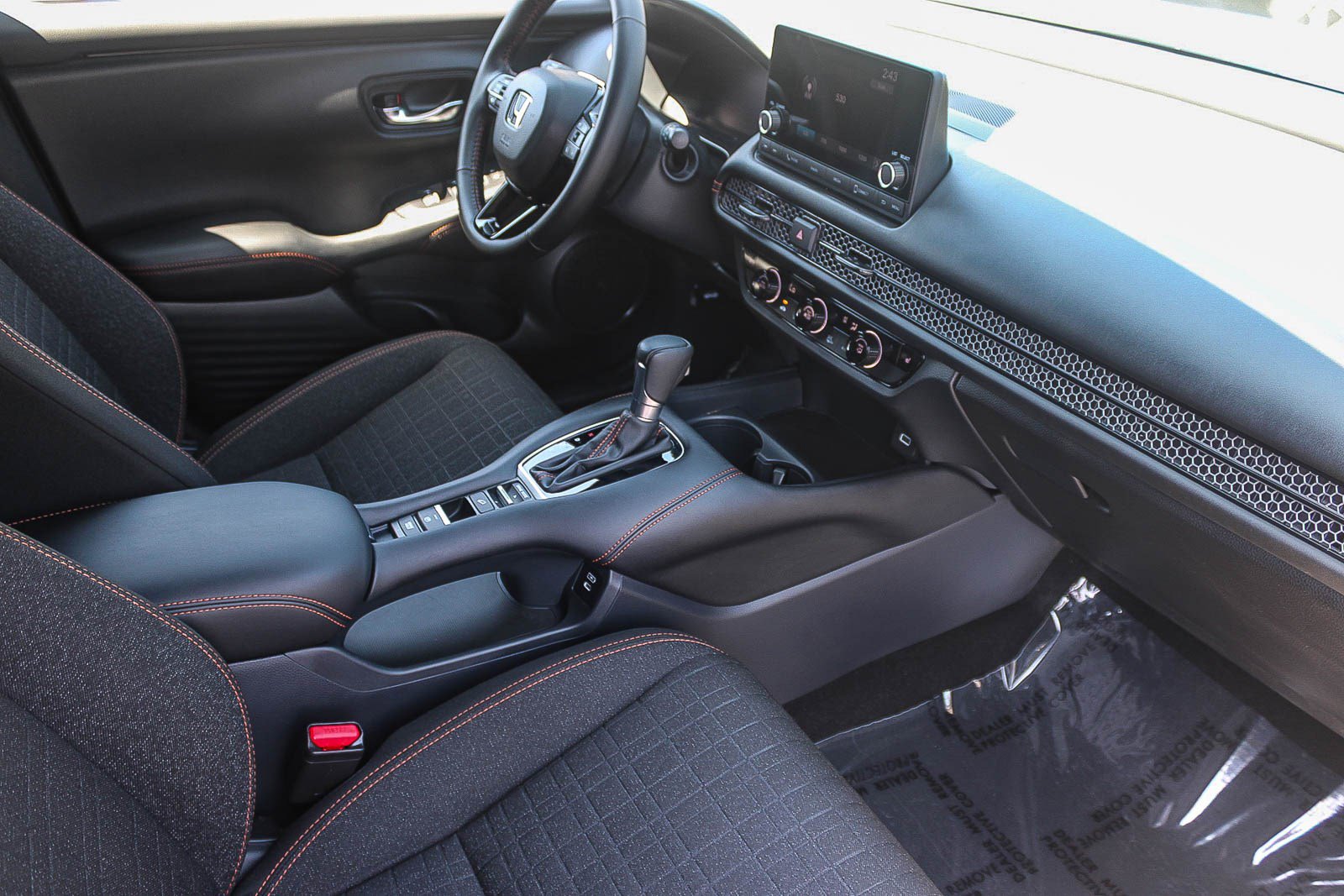 Used 2025 Honda HR-V Sport image 17