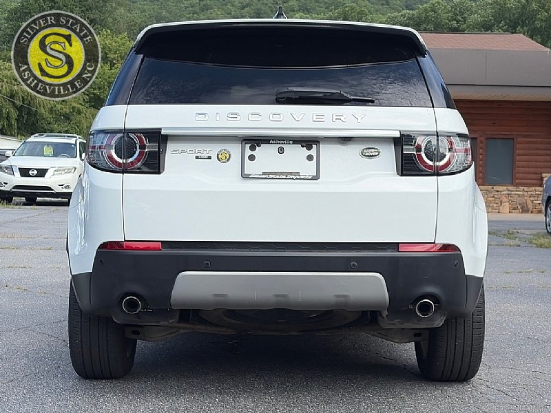 Used 2017 Land Rover Discovery Sport HSE Luxury AWD/4WD image 5