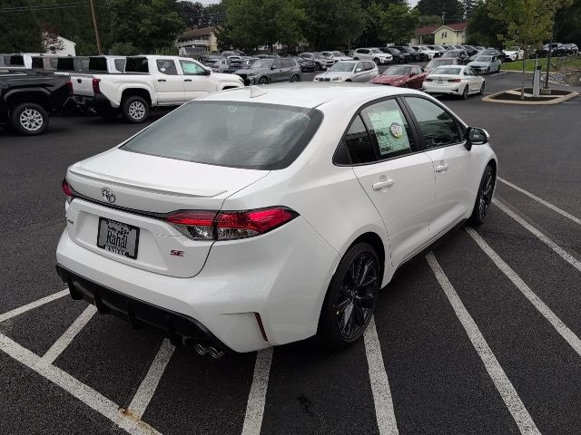 New 2026 Toyota Corolla SE FWD image 3