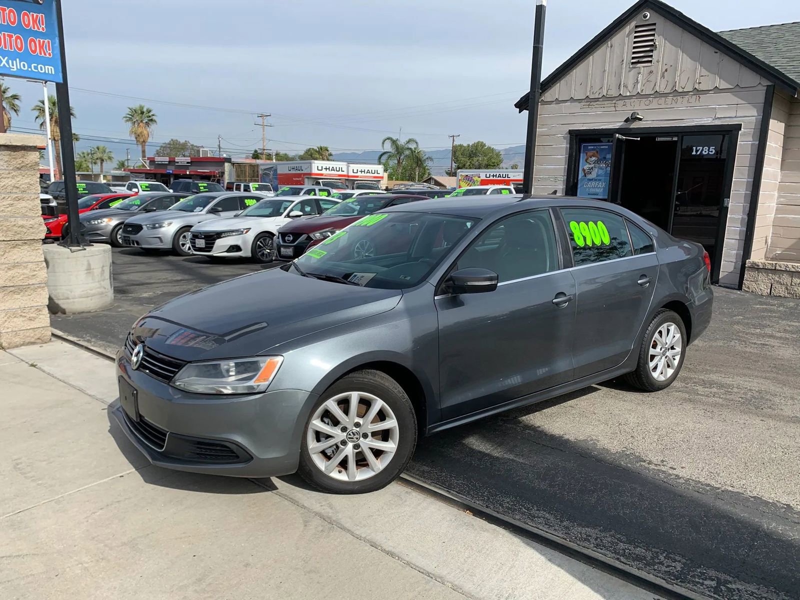 Used 2013 Volkswagen Jetta SE FWD image 2