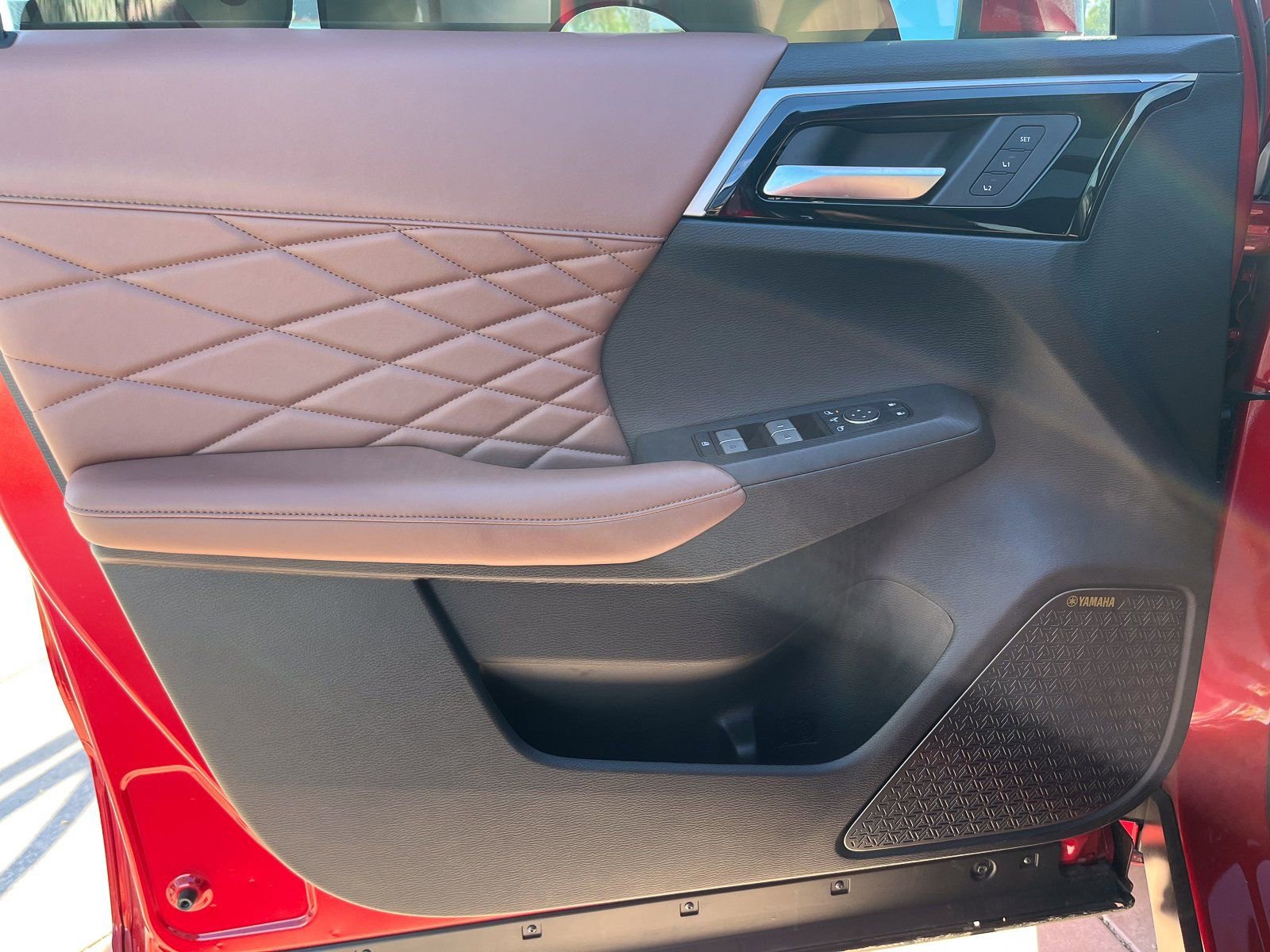 New 2025 Mitsubishi Outlander SEL image 9