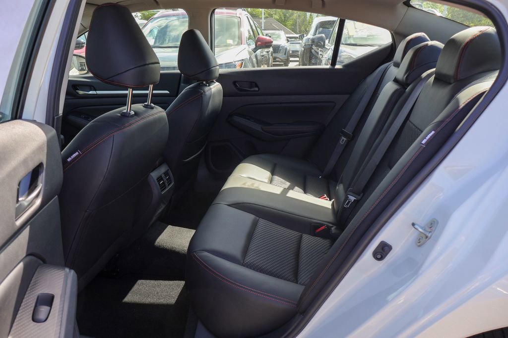 New 2026 Nissan Altima 2.5 SR FWD image 8