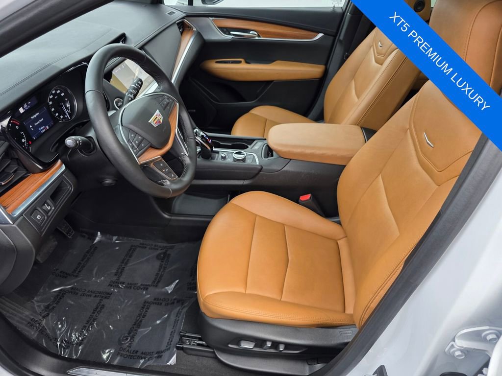 Used 2023 Cadillac XT5 Premium Luxury AWD/4WD image 9