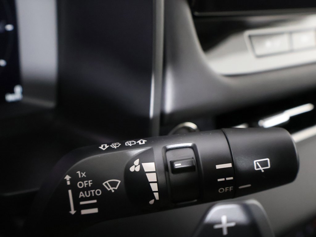 New 2025 Mitsubishi Outlander SE image 46