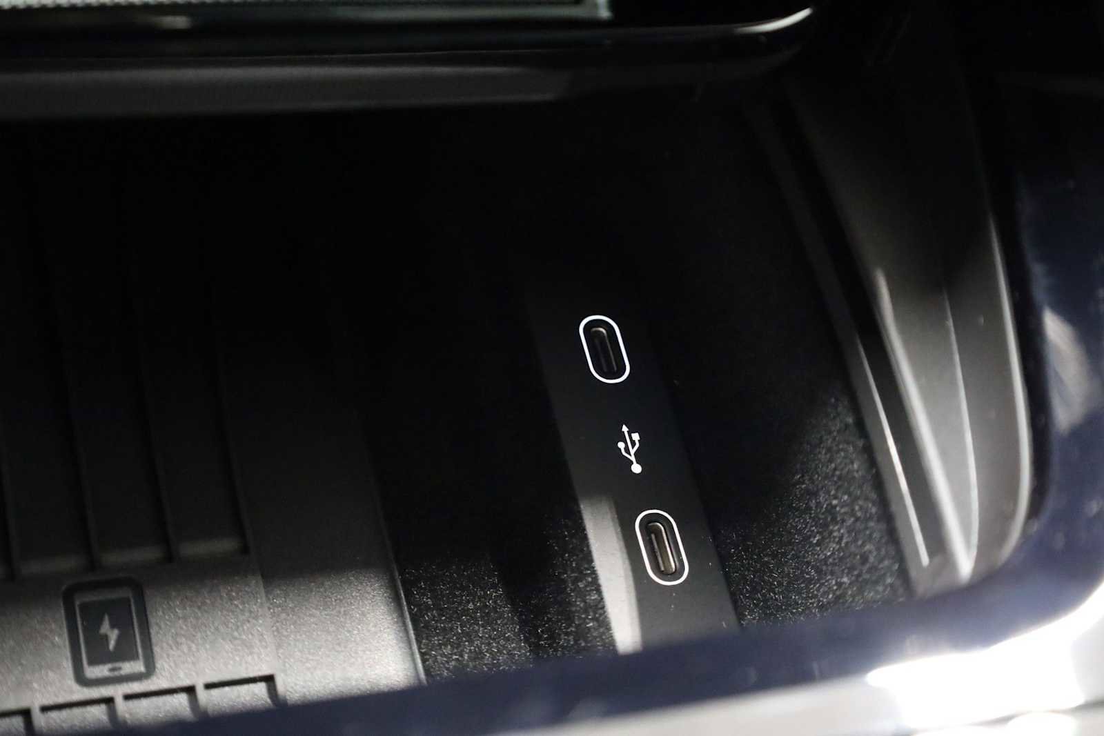 New 2026 Porsche Cayenne Coupe AWD/4WD image 35
