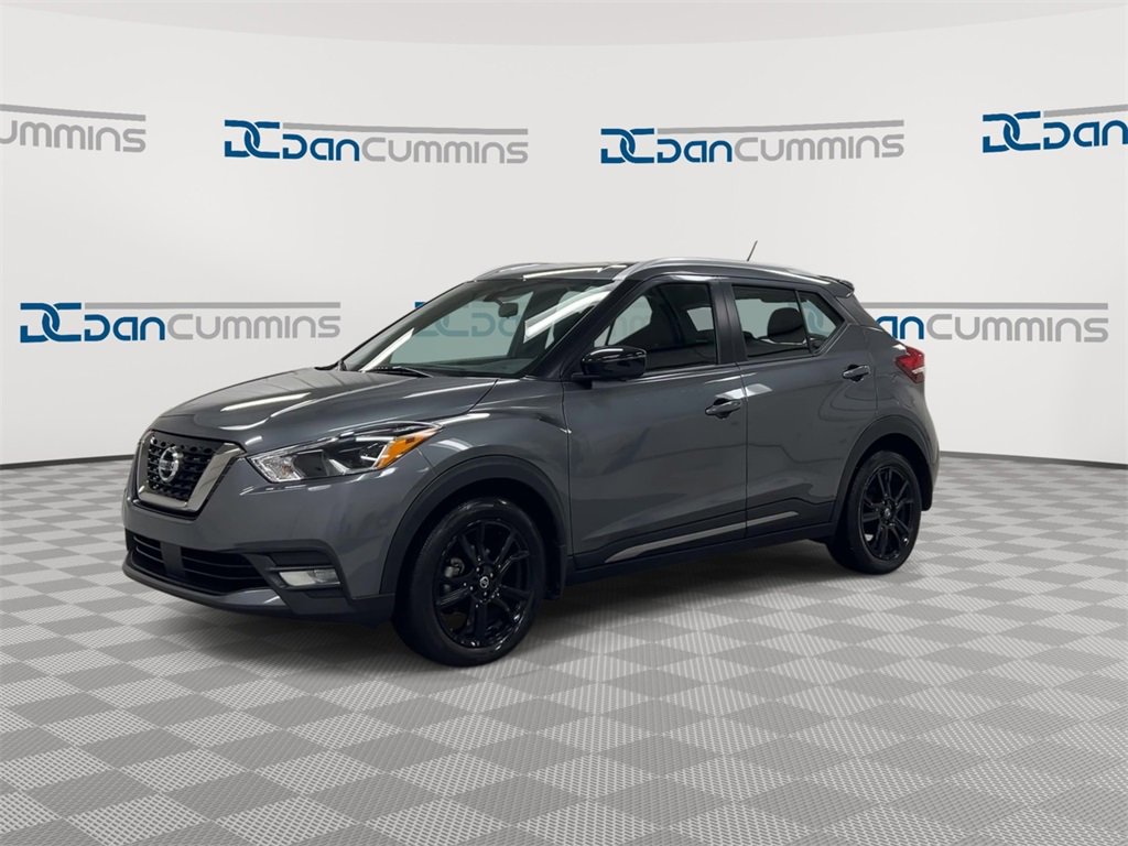 Used 2020 Nissan Kicks SR image 4