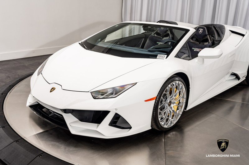 Used 2024 Lamborghini Huracan EVO image 10