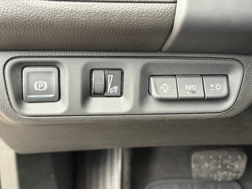 Used 2020 GMC Acadia Denali w/ Technology Package FWD image 24