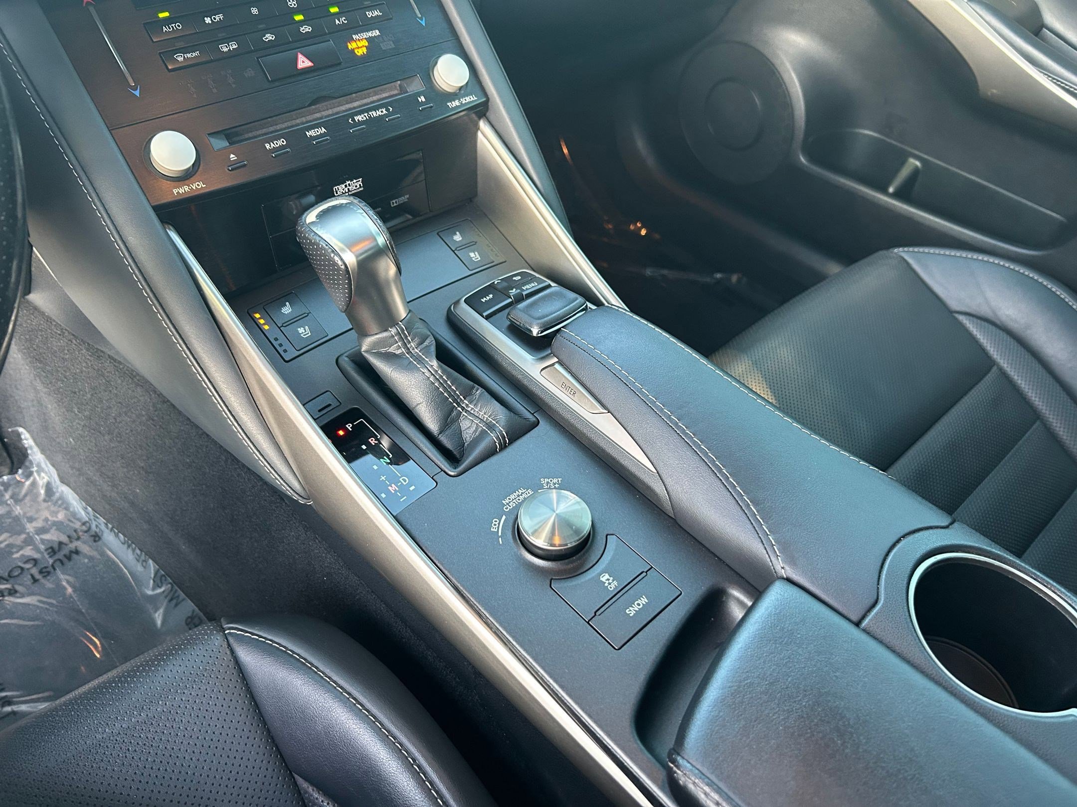 Used 2017 Lexus IS 350 F Sport w/ F Sport Package image 18