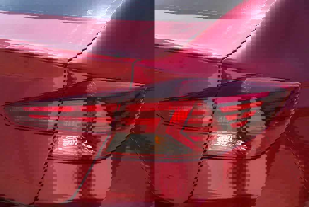 Used 2019 Hyundai Elantra SEL image 10