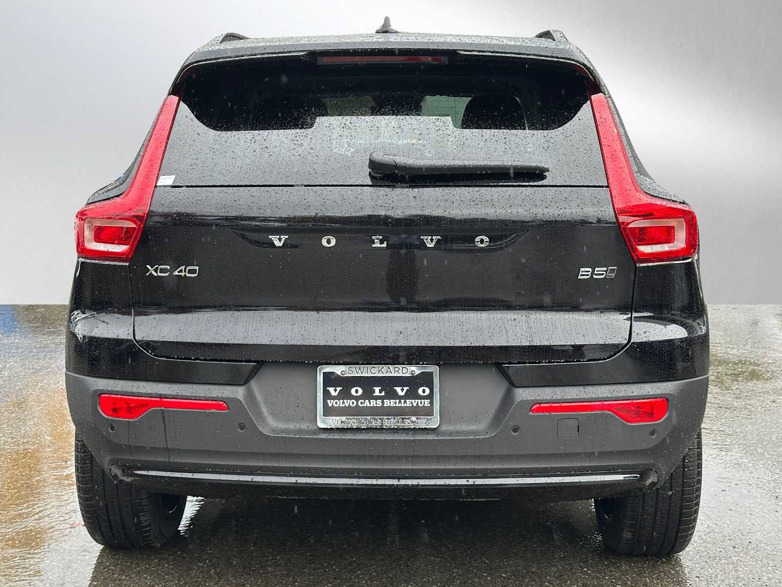 New 2026 Volvo XC40 B5 Ultra w/ Climate Package image 4