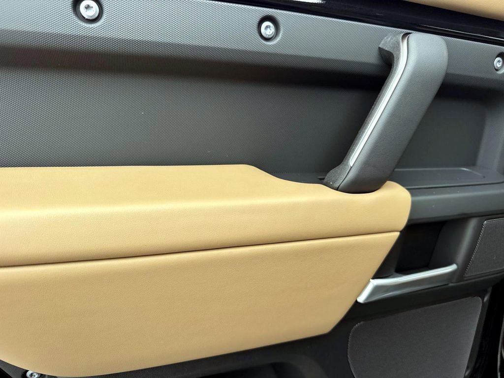 New 2026 Land Rover Defender 110 S AWD/4WD image 11