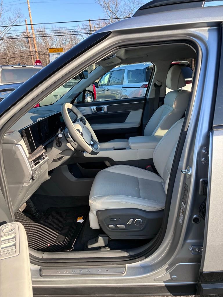 Used 2024 Hyundai Santa Fe Calligraphy image 25