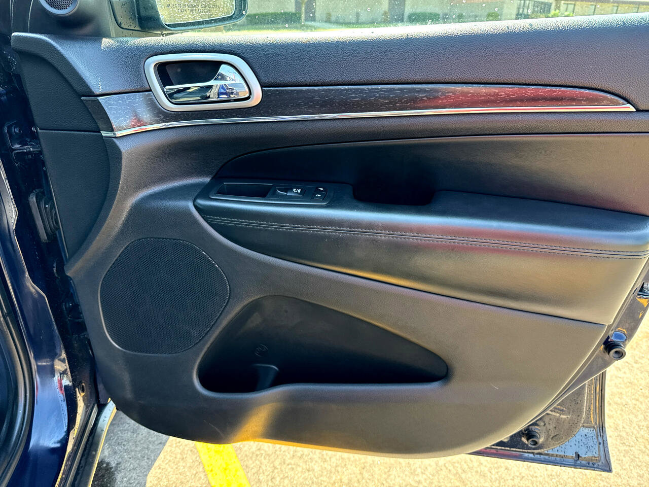 Used 2018 Jeep Grand Cherokee Limited w/ Luxury Group II image 24