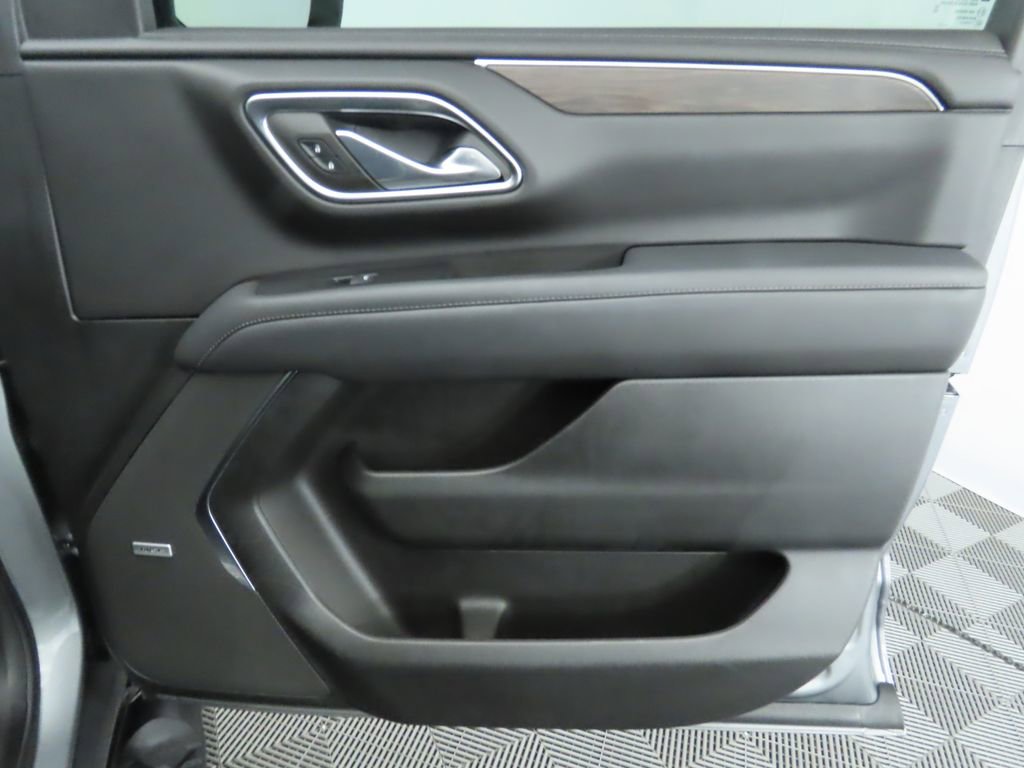 Used 2023 Chevrolet Tahoe Z71 w/ Z71 Off-Road Package image 26