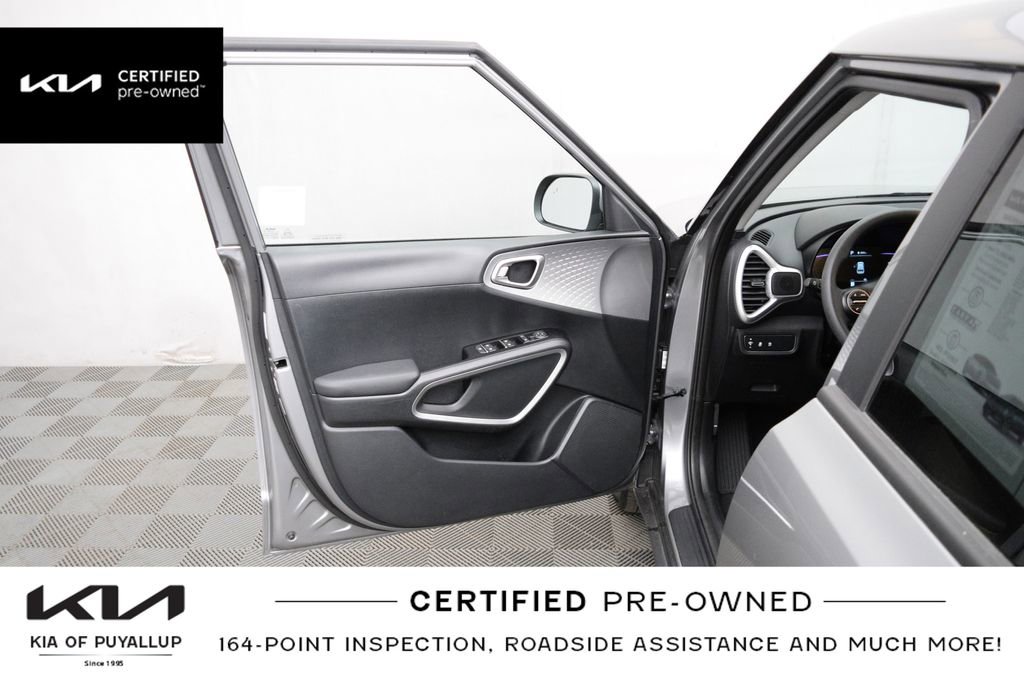 Certified 2025 Kia Soul LX FWD image 10