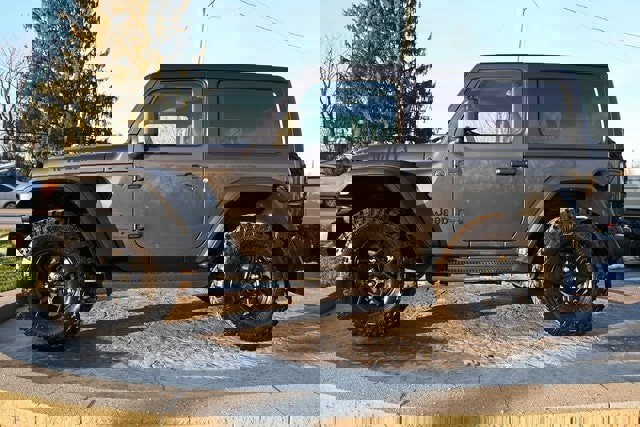 Used 2024 Jeep Wrangler Sport image 8