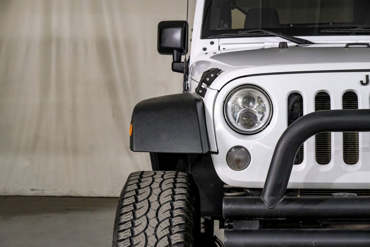 Used 2018 Jeep Wrangler Sport image 33