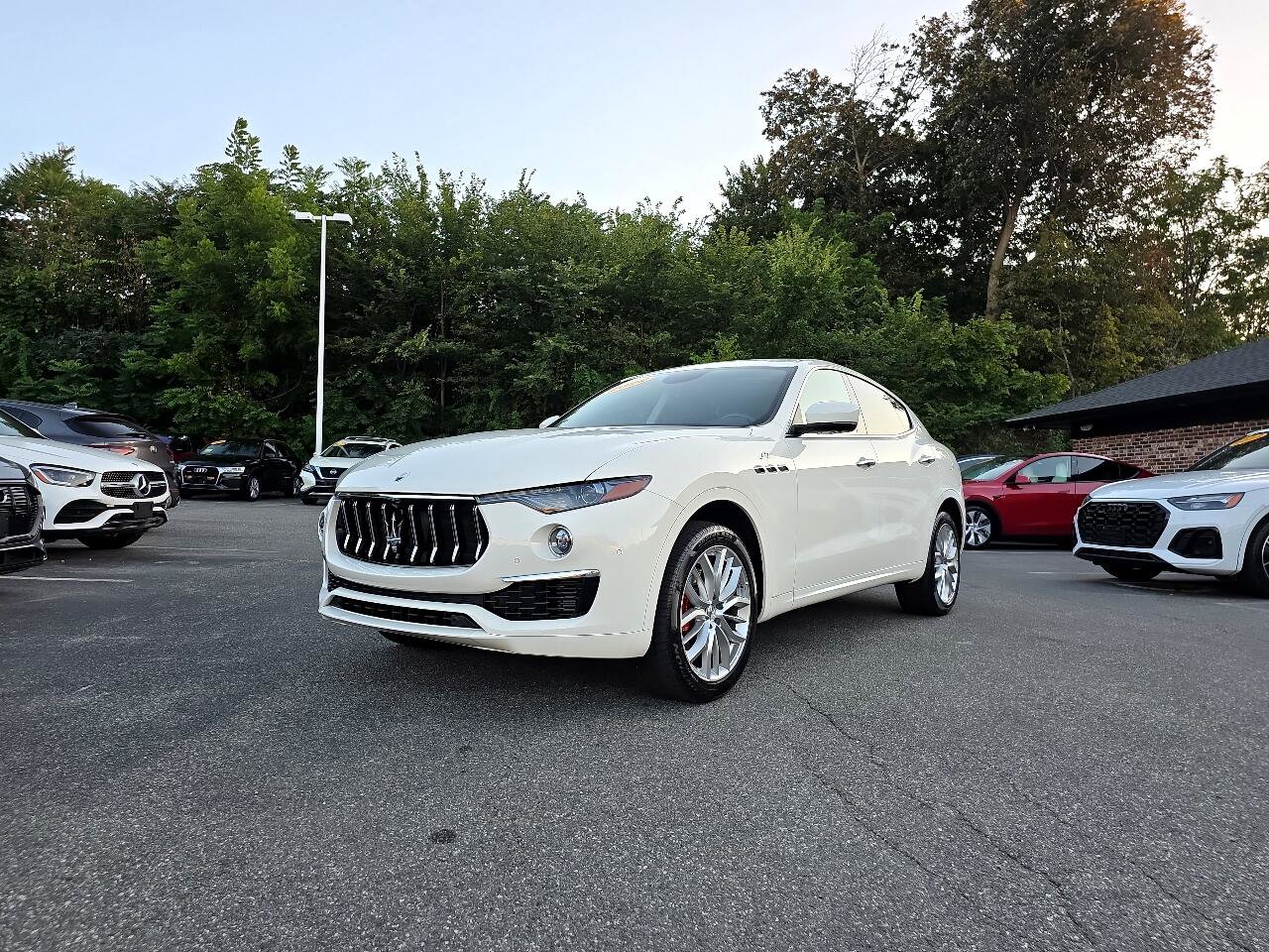 Used 2022 Maserati Levante GT image 3