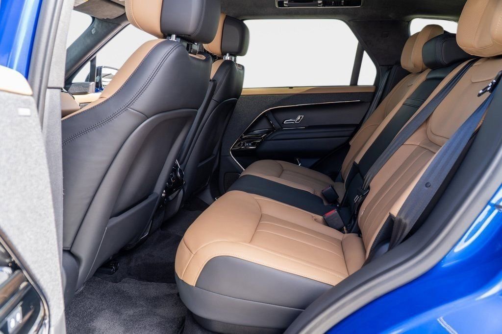 New 2025 Land Rover Range Rover Sport Autobiography AWD/4WD image 28