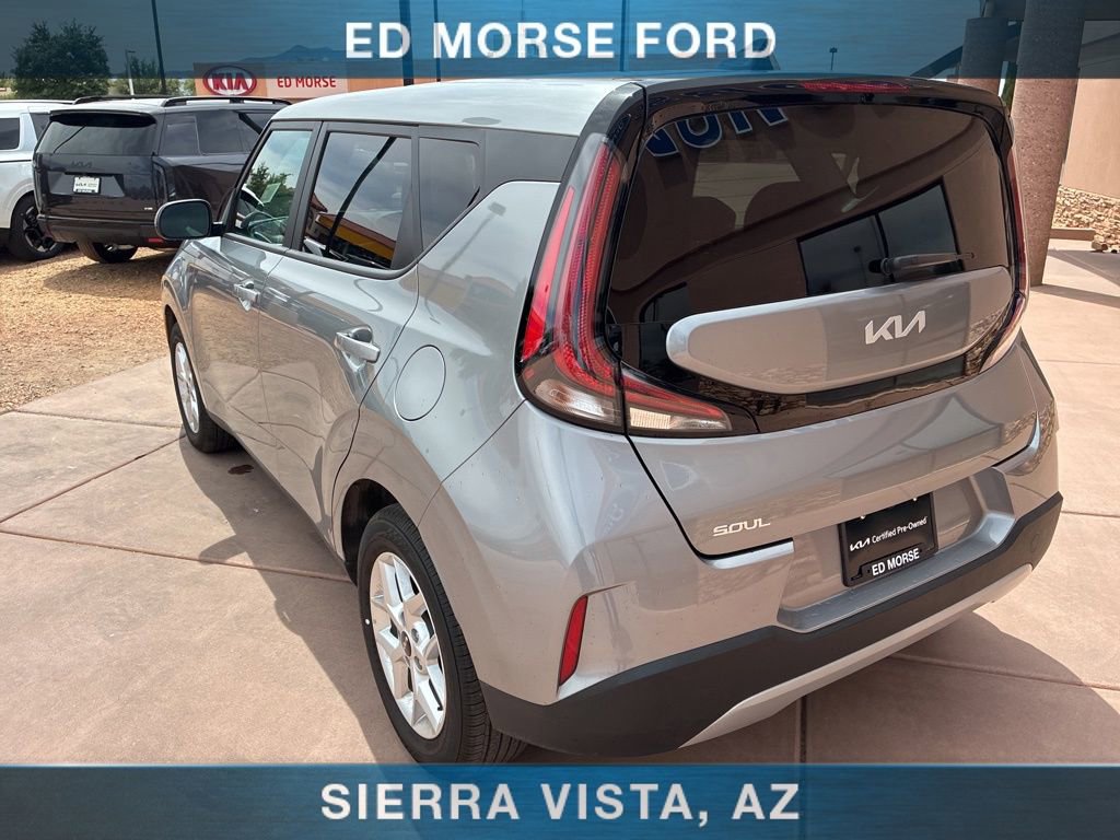 Used 2025 Kia Soul LX FWD image 6