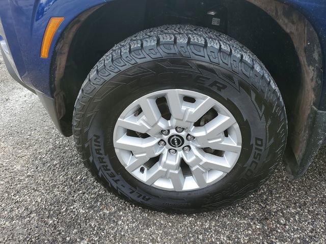 Used 2022 Nissan Frontier SV w/ Graphics Package image 8